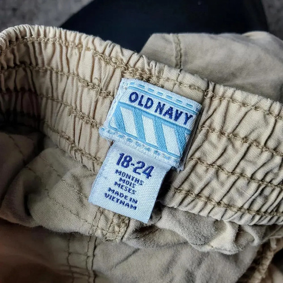 Old Navy Toddler Boy Khaki Shorts Size 18-24M - Picture 3 of 6